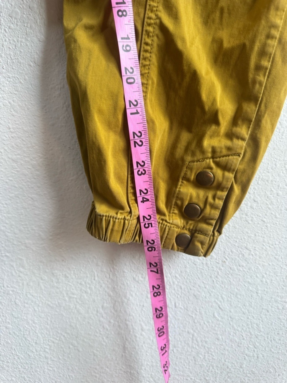 CABI ‘The Tracker’ Cargo Joggers - Picture 10 of 16
